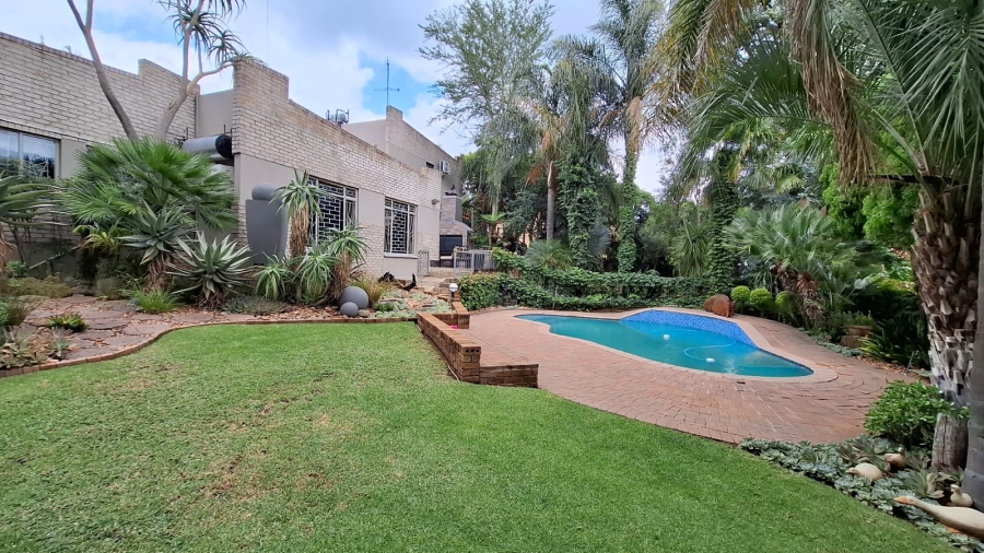 5 Bedroom Property for Sale in Doringkruin North West